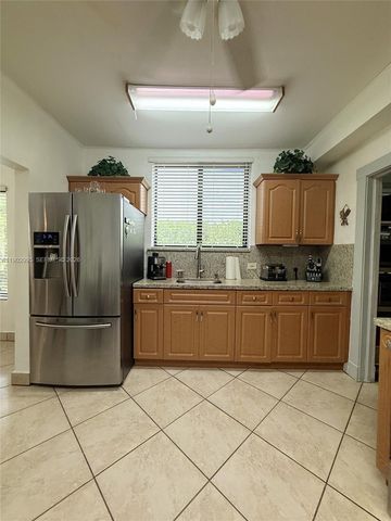 1835 SW 10th Street, Miami, FL 33135