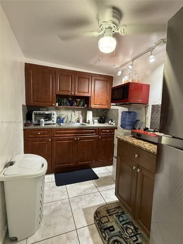 1835 SW 10th Street, Miami, FL 33135