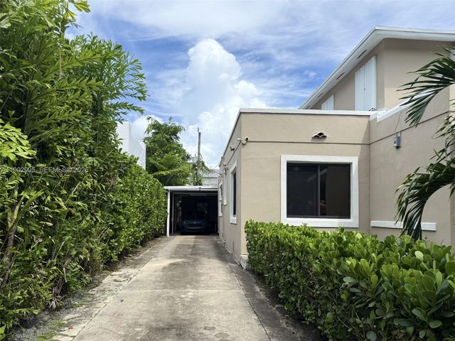 1835 SW 10th Street, Miami, FL 33135