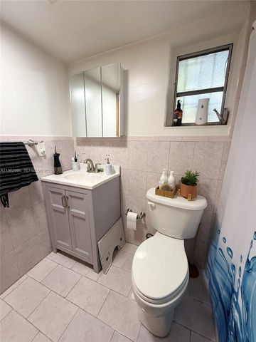 1835 SW 10th Street, Miami, FL 33135