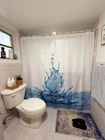 1835 SW 10th Street, Miami, FL 33135