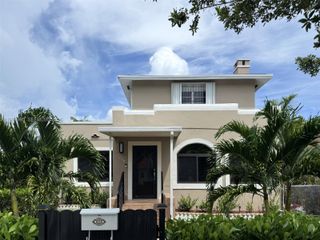 1835 SW 10th Street, Miami, FL 33135