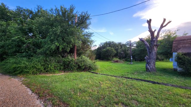 3012 Moon Court, Granbury, TX 76049