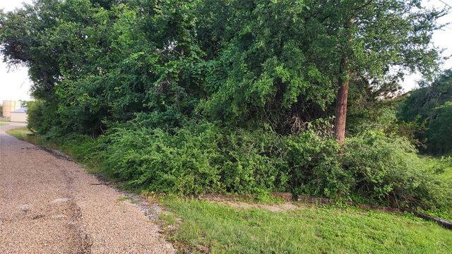 3012 Moon Court, Granbury, TX 76049