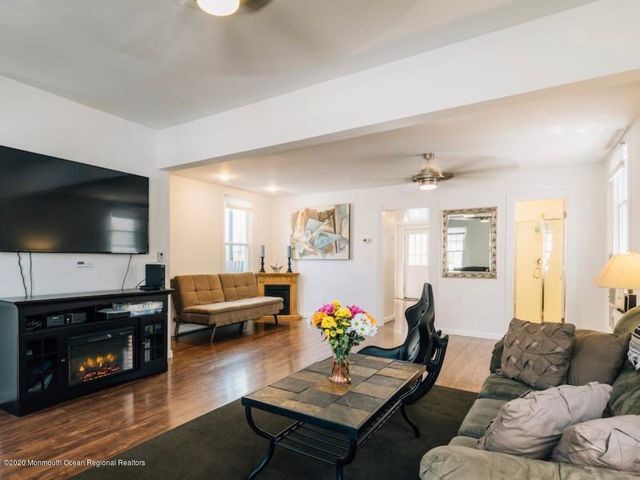 8 Surf Street, Sea Bright, NJ 07760
