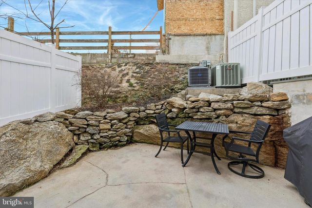 216 WENDOVER ST, Philadelphia, PA 19128