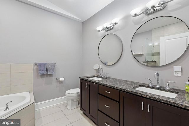 216 WENDOVER ST, Philadelphia, PA 19128