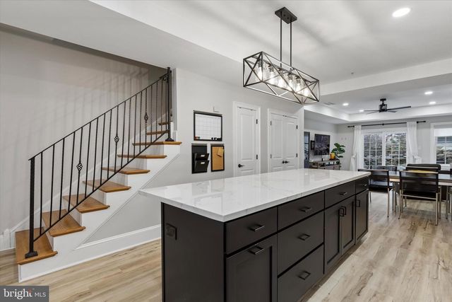 216 WENDOVER ST, Philadelphia, PA 19128