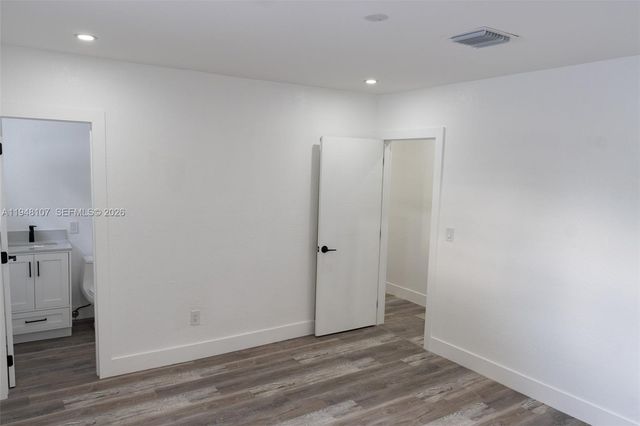 2600 NW 108th St, Miami, FL 33167