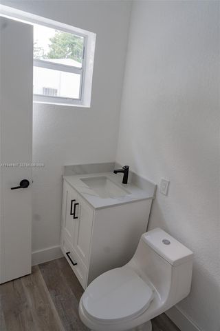 2600 NW 108th St, Miami, FL 33167