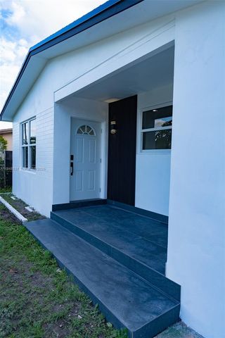 2600 NW 108th St, Miami, FL 33167