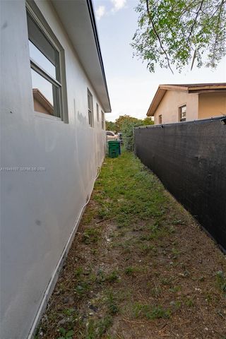 2600 NW 108th St, Miami, FL 33167