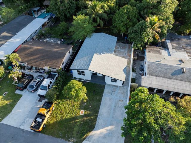 2600 NW 108th St, Miami, FL 33167