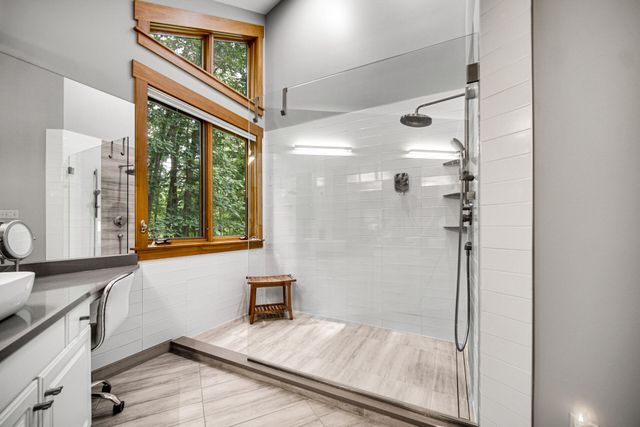 54 Braemar Drive, Valparaiso, IN 46385