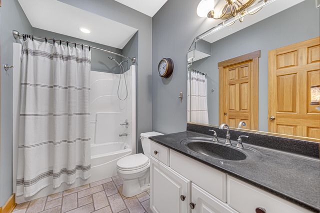 54 Braemar Drive, Valparaiso, IN 46385