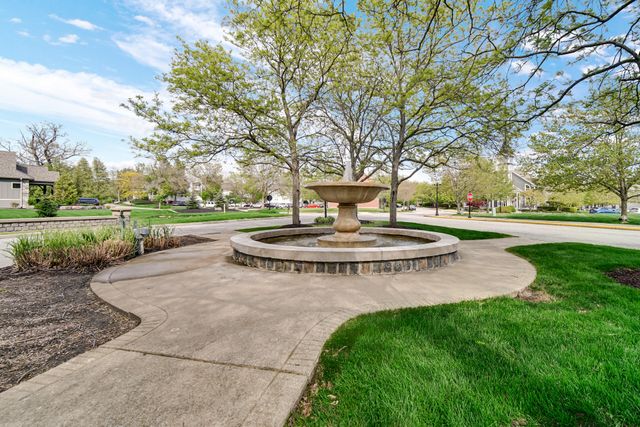 54 Braemar Drive, Valparaiso, IN 46385