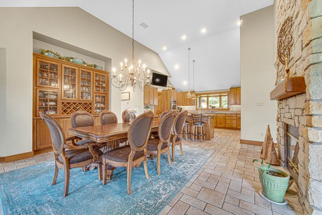 54 Braemar Drive, Valparaiso, IN 46385