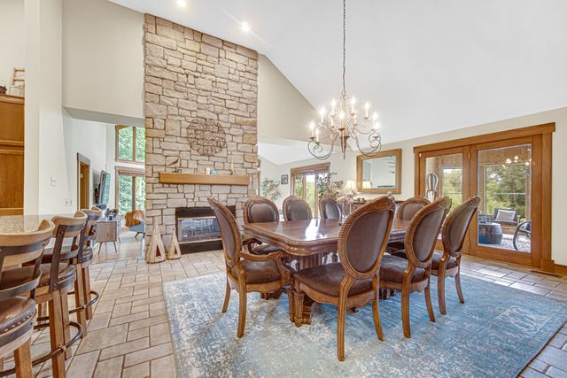 54 Braemar Drive, Valparaiso, IN 46385