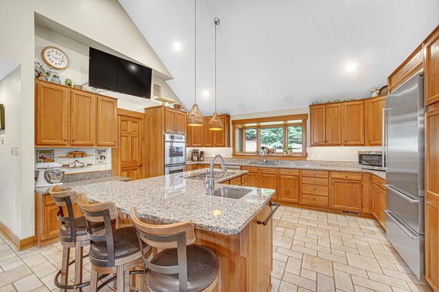 54 Braemar Drive, Valparaiso, IN 46385