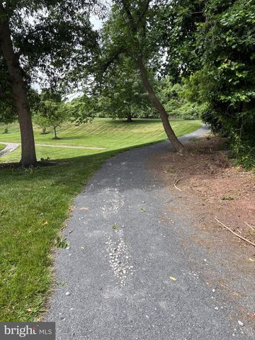 38 KYLE WAY, Ewing, NJ 08628