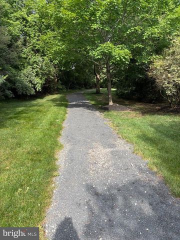 38 KYLE WAY, Ewing, NJ 08628