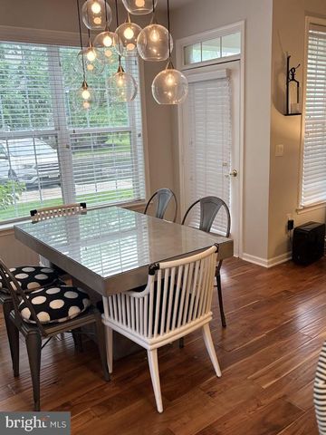 38 KYLE WAY, Ewing, NJ 08628