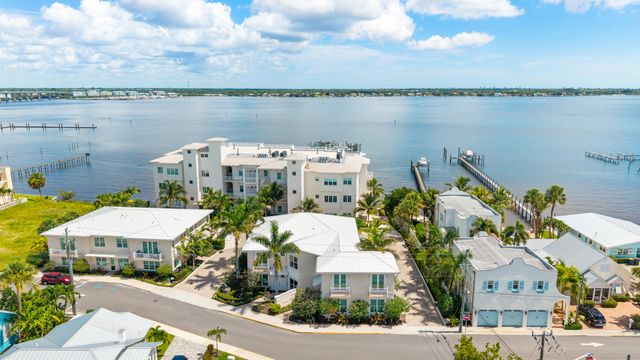 55 SE Seminole Street A, Stuart, FL 34994