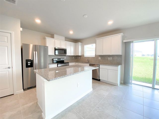 1579 ASPEN AVENUE, Davenport, FL 33837
