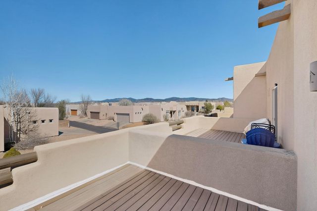 107 Johnson Mesa, Santa Fe, NM 87508