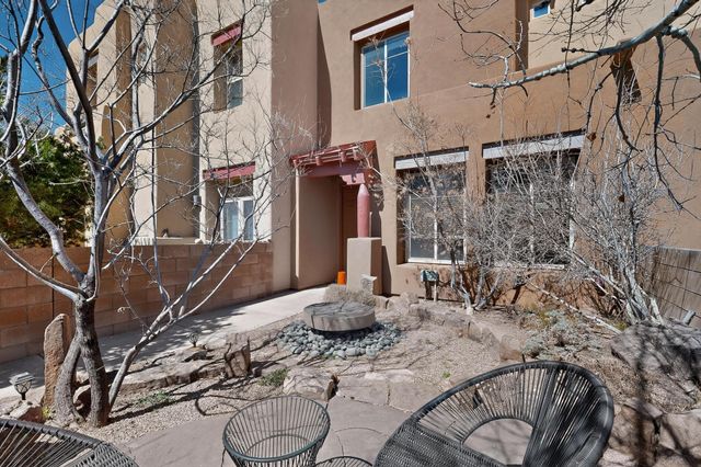 107 Johnson Mesa, Santa Fe, NM 87508