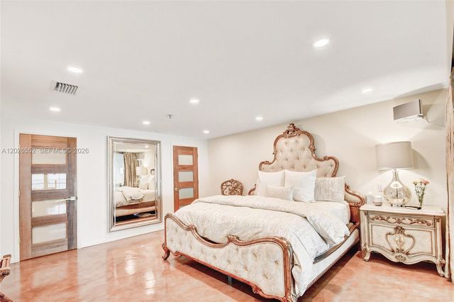 5445 Collins Avenue P2, Miami Beach, FL 33140