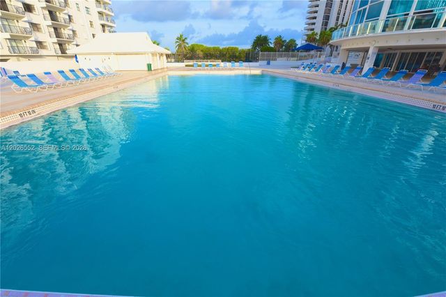 5445 Collins Avenue P2, Miami Beach, FL 33140