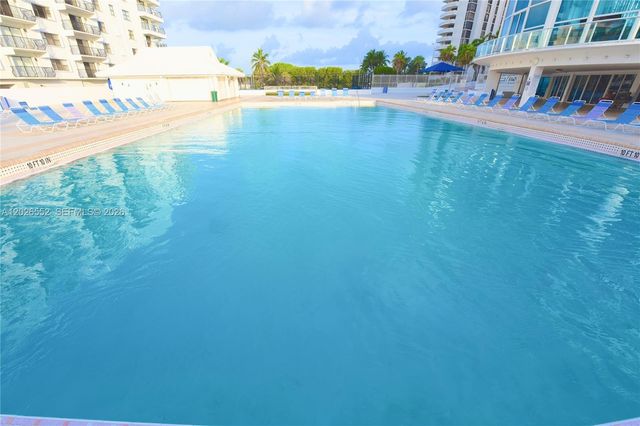 5445 Collins Avenue P2, Miami Beach, FL 33140