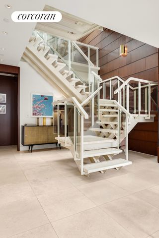 22 GRAMERCY Park S PH, New York City, NY 10003