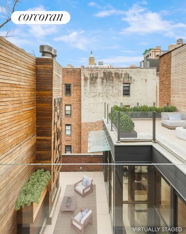 22 GRAMERCY Park S PH, New York City, NY 10003