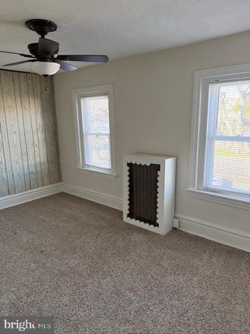 258 N 4TH ST, Perkasie, PA 18944