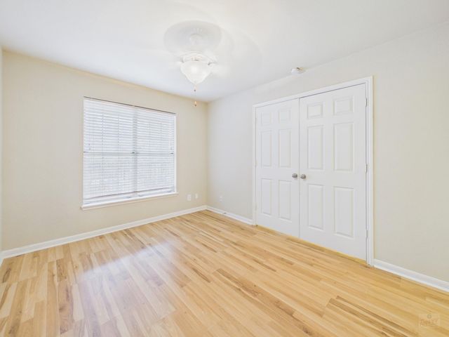 7685 Northcross DR 921, Austin, TX 78757