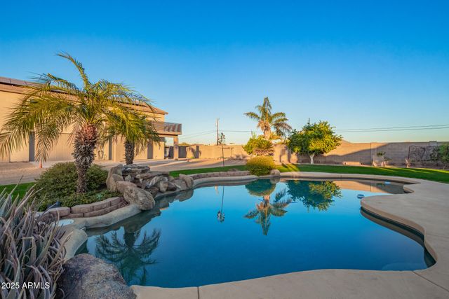 10310 W AVENIDA DEL SOL Street, Peoria, AZ 85383