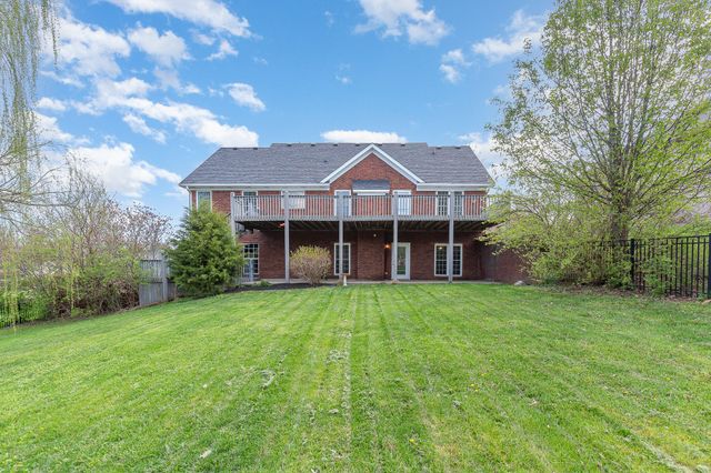 2600 Sunningdale Place E, La Grange, KY 40031