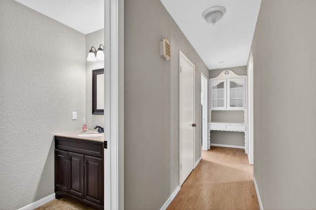 902 S Alamo Road, Rockwall, TX 75087