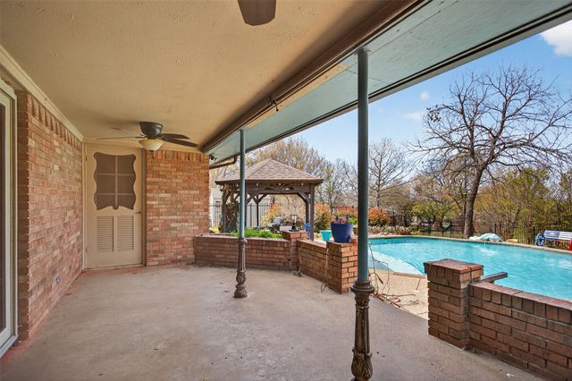 902 S Alamo Road, Rockwall, TX 75087