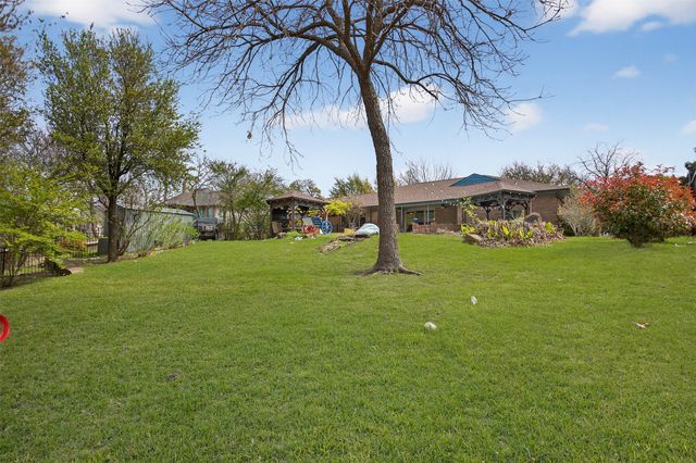 902 S Alamo Road, Rockwall, TX 75087