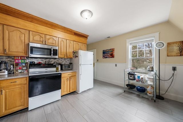 4 Alden St 3, Danvers, MA 01923