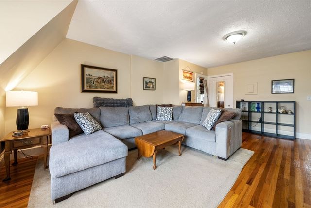 4 Alden St 3, Danvers, MA 01923