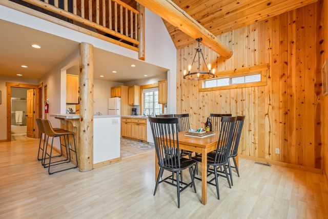 1885 Cinnamon Teal Drive, Redmond, OR 97756