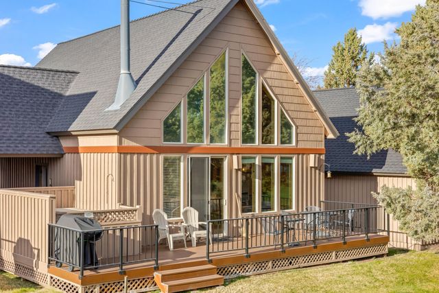 1885 Cinnamon Teal Drive, Redmond, OR 97756