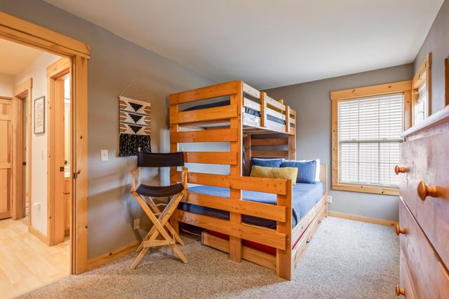 1885 Cinnamon Teal Drive, Redmond, OR 97756