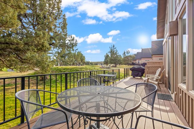 1885 Cinnamon Teal Drive, Redmond, OR 97756