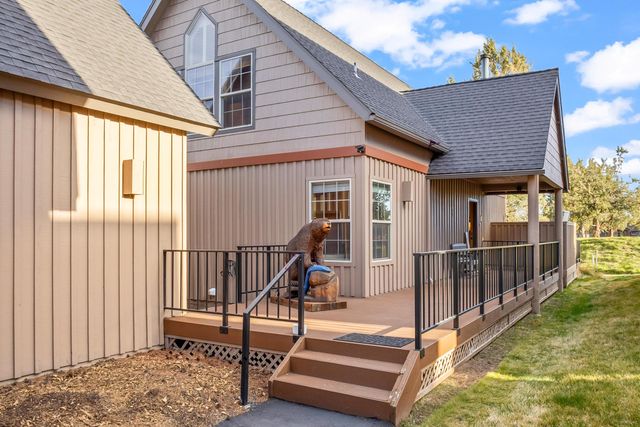 1885 Cinnamon Teal Drive, Redmond, OR 97756