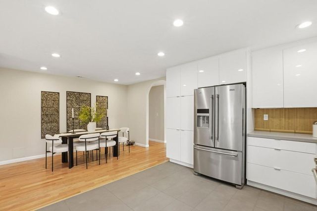 11390 Acrux, San Diego, CA 92126